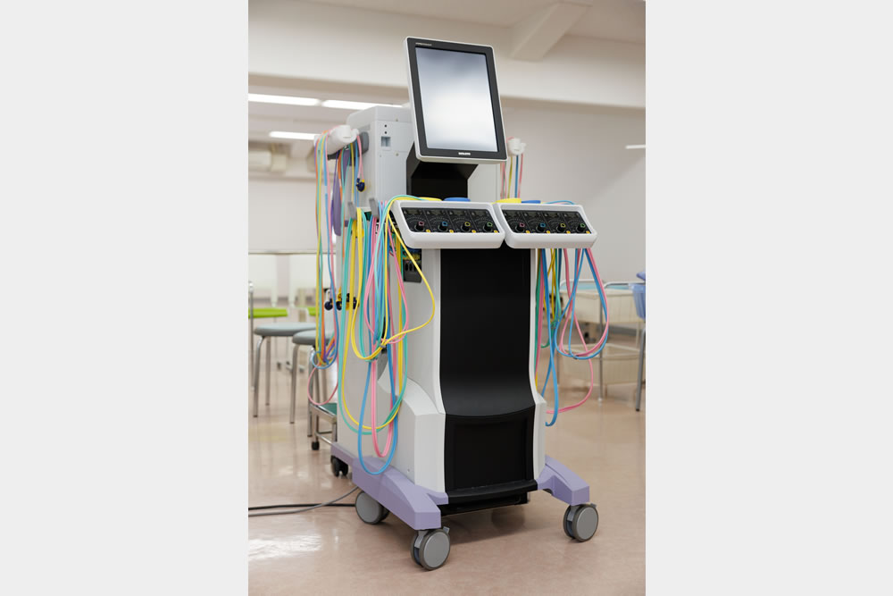 低周波治療器（干渉波）